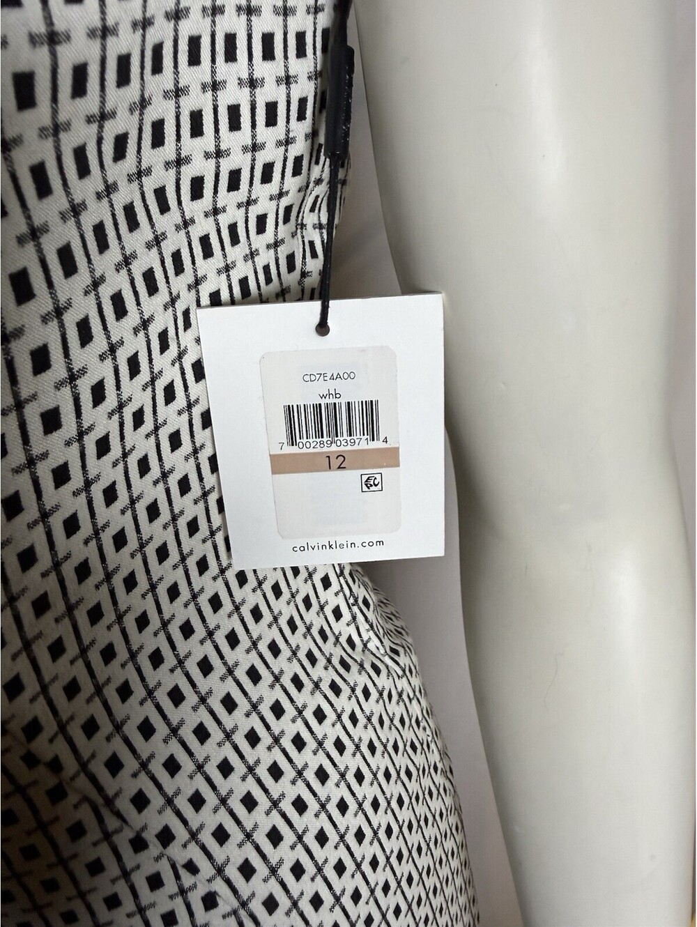 Calvin Klein Sheath Dress Sleeveless Abstract Print Work Chic Size 12 NWT - Picture 4 of 4